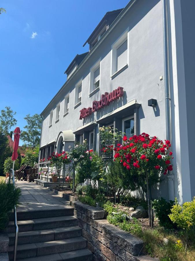 Pension Altes Backhaus Herzogenaurach Buitenkant foto